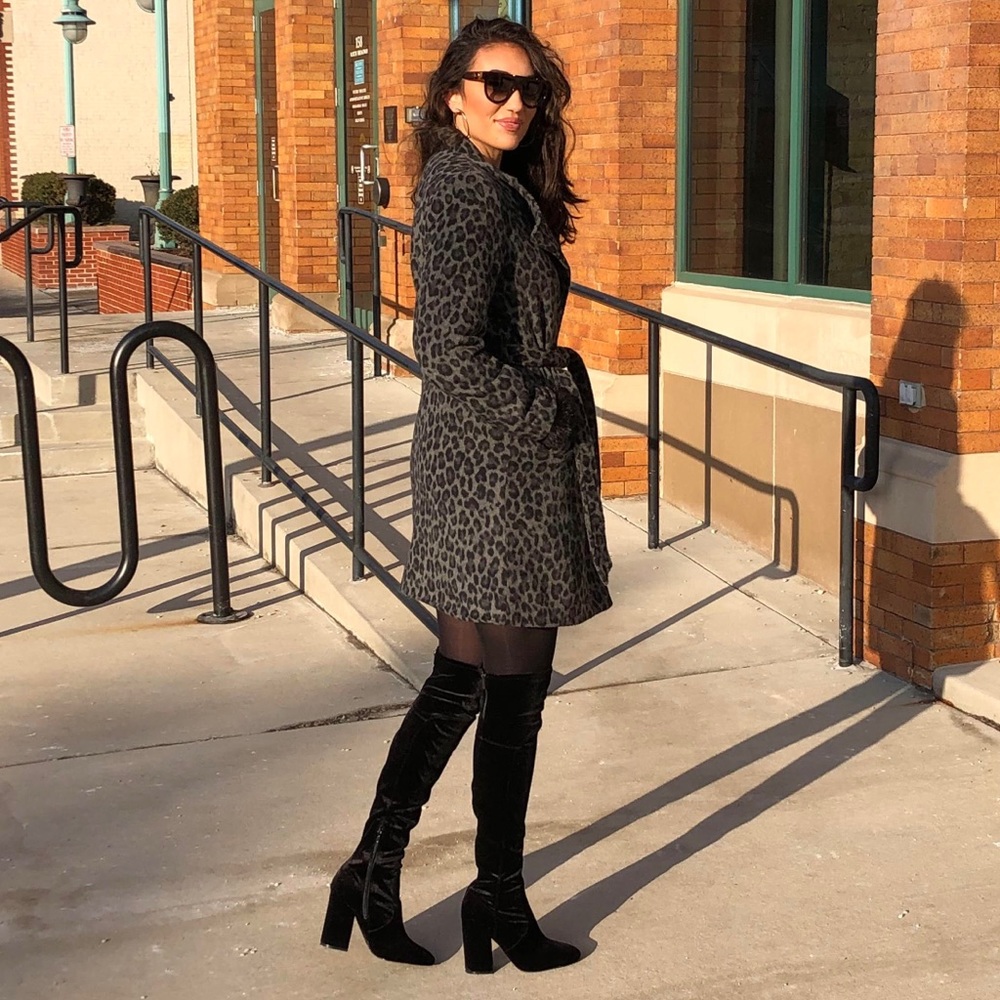 Grey Leopard Print Jacket - Picture 3 of 5